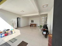 Casa com 3 quartos, 2 banheiros e 140m² construída, ocupada