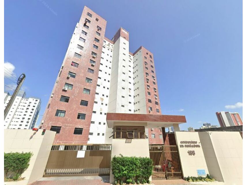 Apartamento com 2 quartos, 2 banheiros e 161,46m²