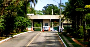 Terreno em Cajamar/SP com 918,76m²