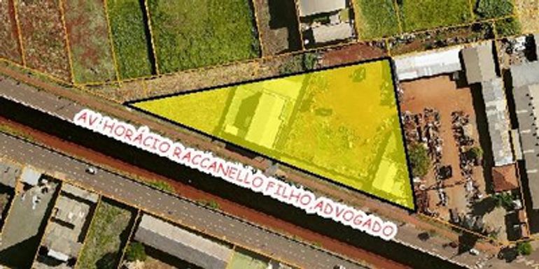50% de imóvel comercial com 945,95m² construídos em Maringá