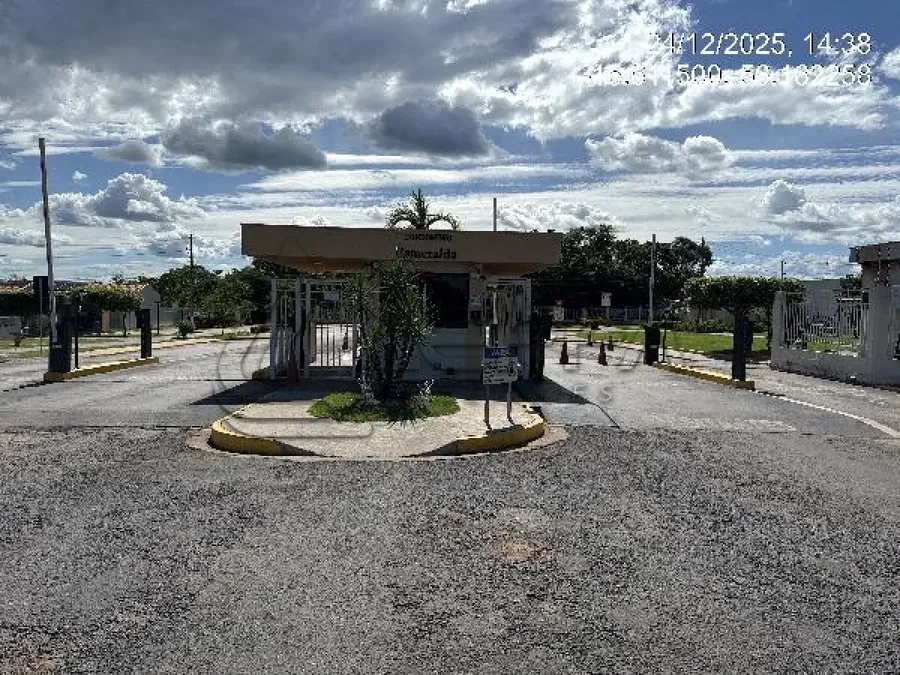 Casa com 2 quartos e varanda, área privativa de 131,13 m²
