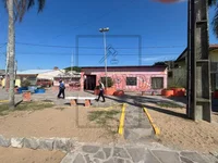 Casa com 251,41 m² construídos, 3 quartos, 2 banheiros, área aberta e garagem