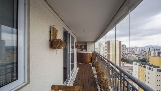 Luxuoso Apartamento Duplex com 6 Vagas e 2 Depósitos