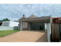 Casa Ocupada no Residencial Royal Country com 366m²