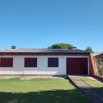 Casa Alvenaria em Atlântida Sul com 1 Quarto e 1 Banheiro