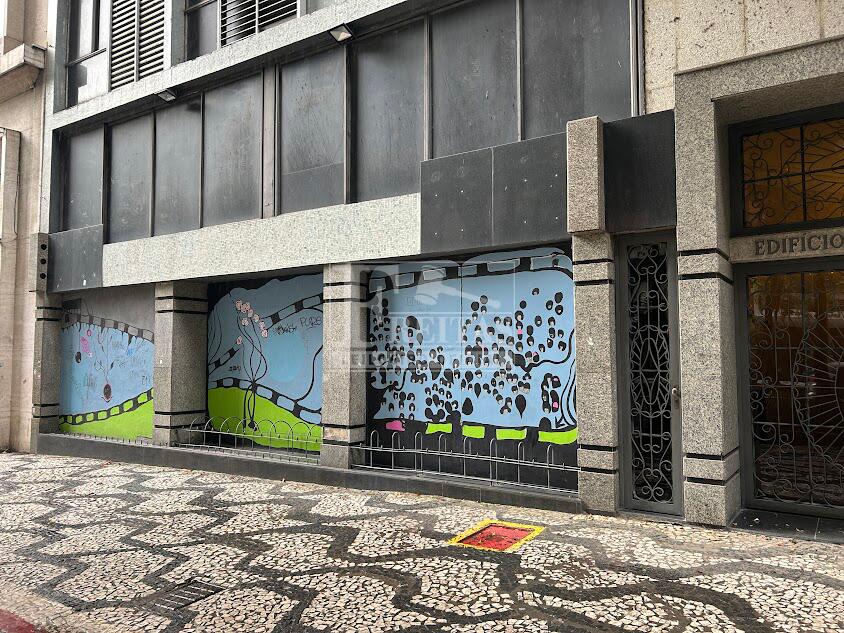 Apartamento e Lojas em Edifício Ouro Preto, São Paulo/SP