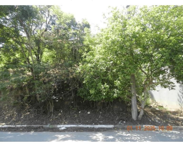 Terreno de 240m² em Santana de Parnaíba