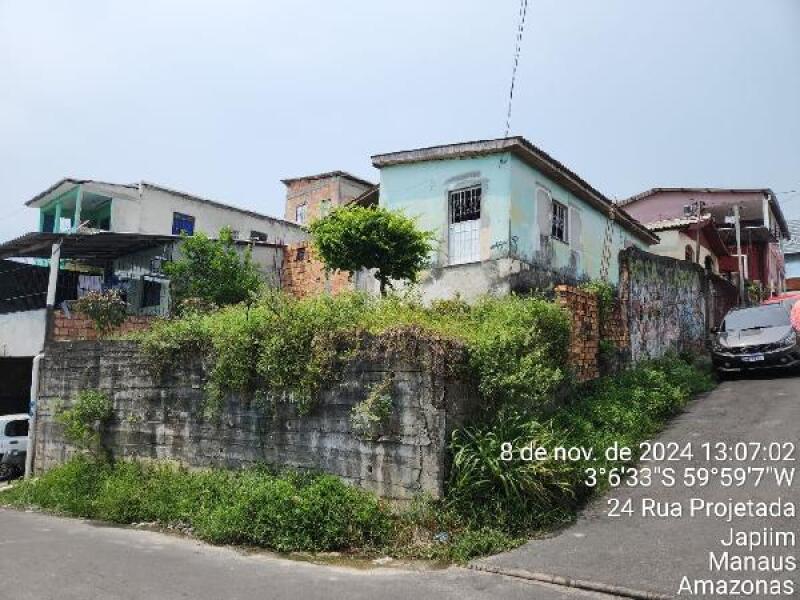 Terreno amplo de 171,51m² com ótima localização e documentação regularizada