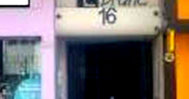 Espaçoso Apartamento Ocupado com 2 Vagas e 135 m² Construídos