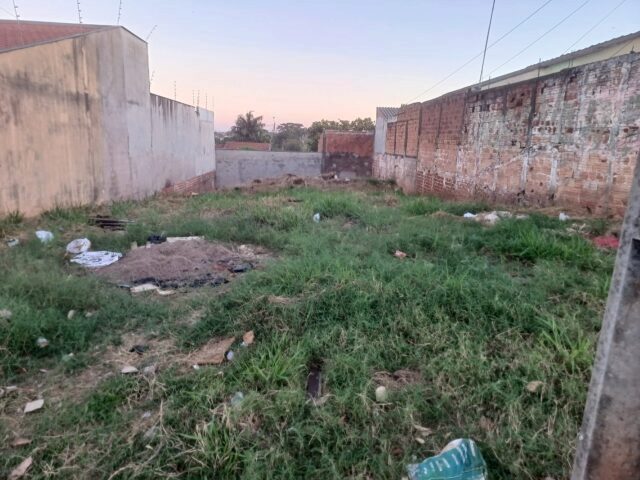 Terreno de 250m² - Sem Construção
