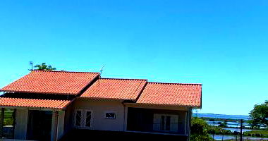 Casa de Alvenaria com 2 Pisos em Pescaria Brava