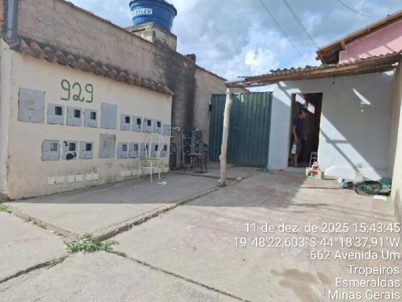 Casa com 2 quartos em Esmeraldas