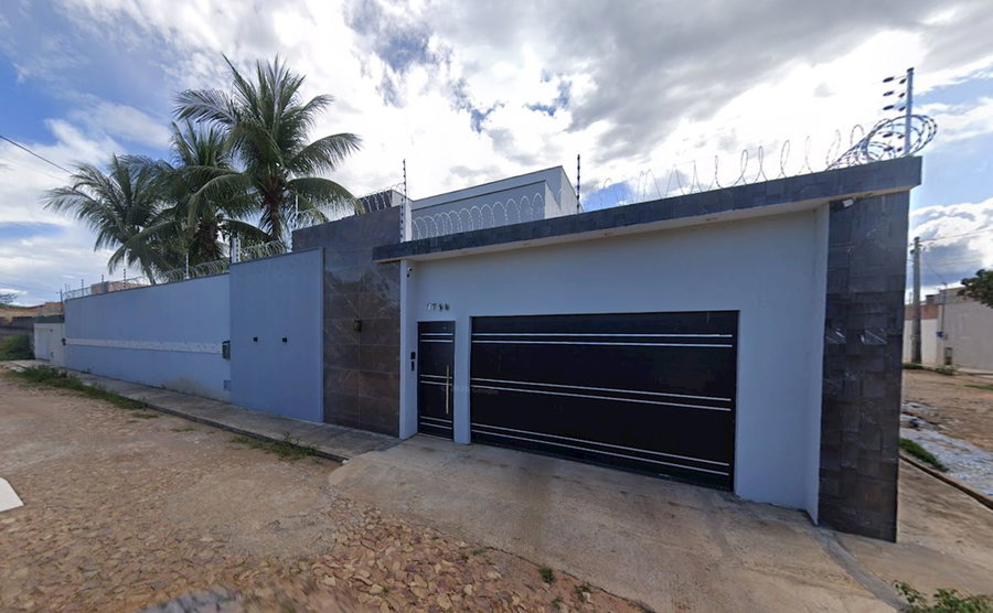 Casa ocupada com 537,66 m² construídos