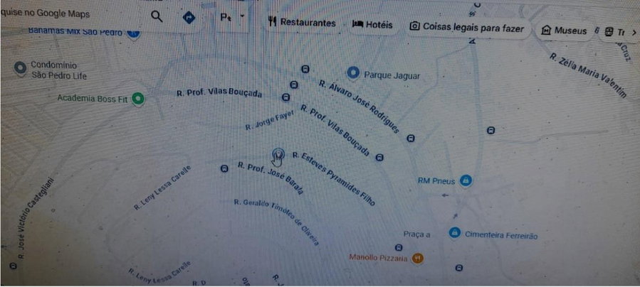 Terreno 358m² em Juiz de Fora, inclinado, sem construção
