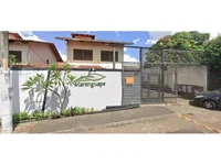 Casa em Leilão com 3 Quartos e 2 Banheiros em Condomínio