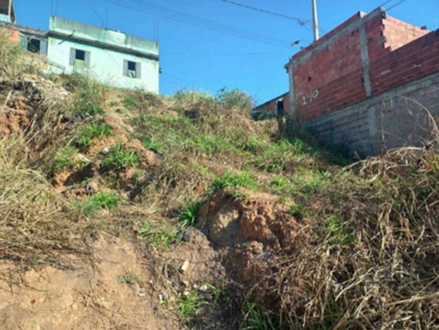 Imóvel Urbano com Área Total de 156,65m² em Carangola/MG