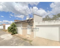 Casa com 3 quartos, 80m² construídos, fração ideal de 50%