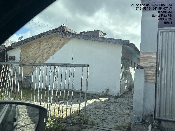 Casa com 2 quartos, 2 banheiros, 1 vaga e 77,71m² construída