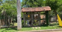 Casa com 2 quartos, 2 banheiros e 217 m² de área construída, ocupada