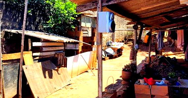 Casa em Jardim Pacaembu com 346m² de terreno e 39m² construídos