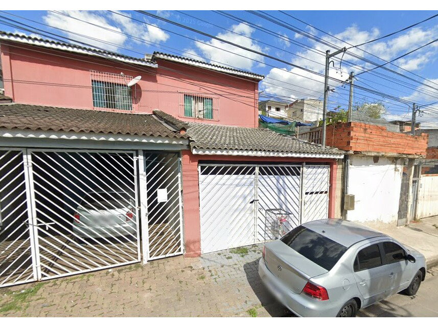 Casa em leilão com 3 quartos e 2 banheiros em Itaquaquecetuba