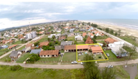 Casa de 200m² com 2 terrenos e vista para o mar