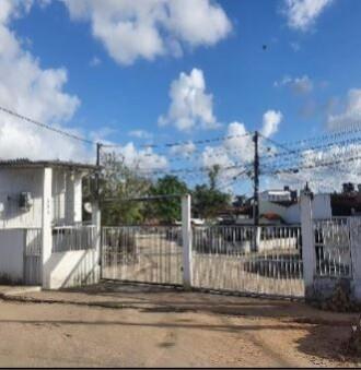 Casa com 3 quartos e 60m² de área privativa em Camaragibe/PE