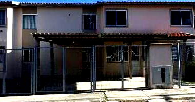 Sobrados em Loteamento Vida Nova com 2 Quartos e Garagem