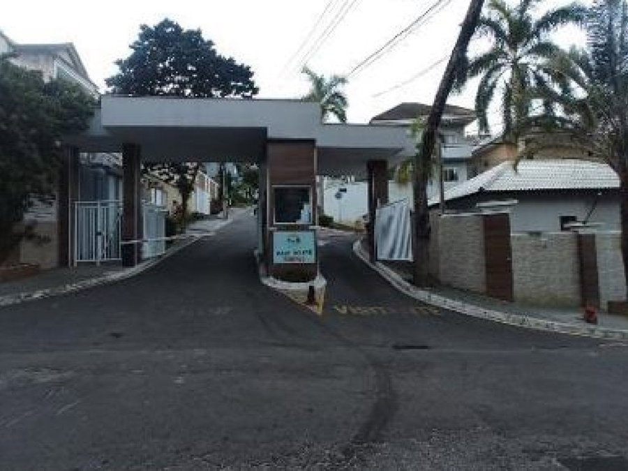 Casa em Condomínio com 1 vaga - Pechincha - Rio de Janeiro
