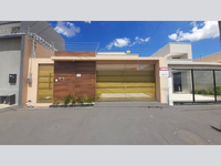 Casa em Caldas Novas - GO com 245.4m² de terreno