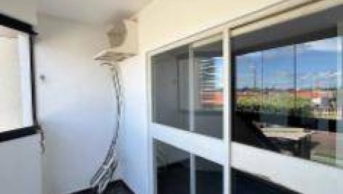 Apartamento com 3 quartos, 2 banheiros e 1 vaga de garagem