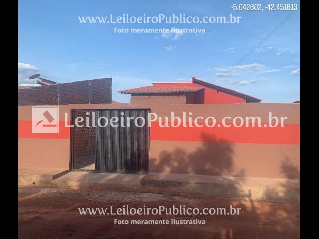 Casa 2 quartos, 1 banheiro, 64,3m² construída, 1 vaga
