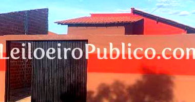 Casa 2 quartos, 1 banheiro, 64,3m² construída, 1 vaga