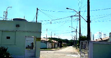 Casa com 2 quartos, banheiro, sala e cozinha, 44,7m² construída