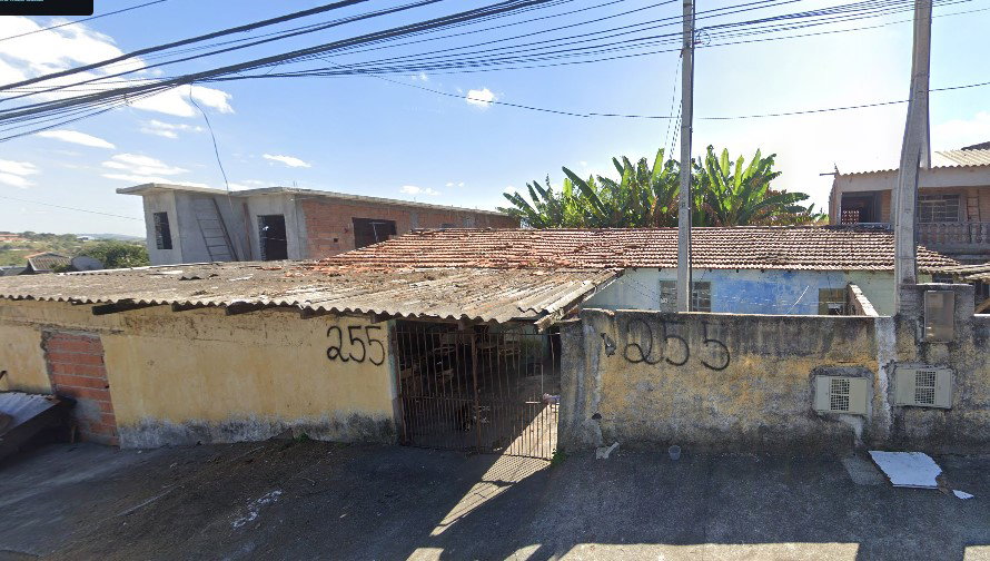 Casa completa com 184m² em São José dos Campos - Alto da Ponte
