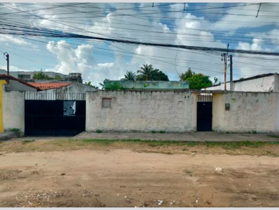 Casa com 99,60m² em Paulista - Ocupada