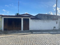 Casa com 2 quartos, 1 banheiro e garagem em Irará/BA