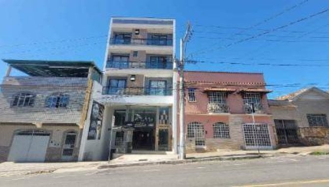 Apartamento com 2 quartos, 2 banheiros e 1 vaga de garagem