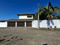 Casa com 340 m² em Peruíbe-SP