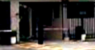 Casa em condomínio com 13 vagas de garagem e amplo terreno