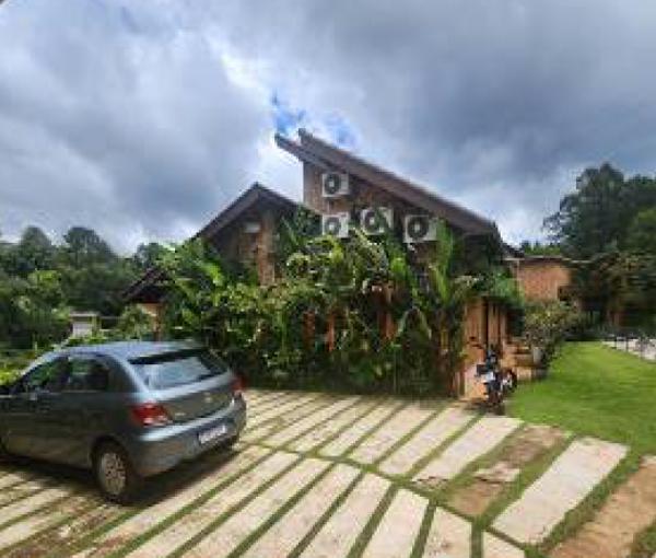 Chácara com 4 quartos e 600m² em Atibaia