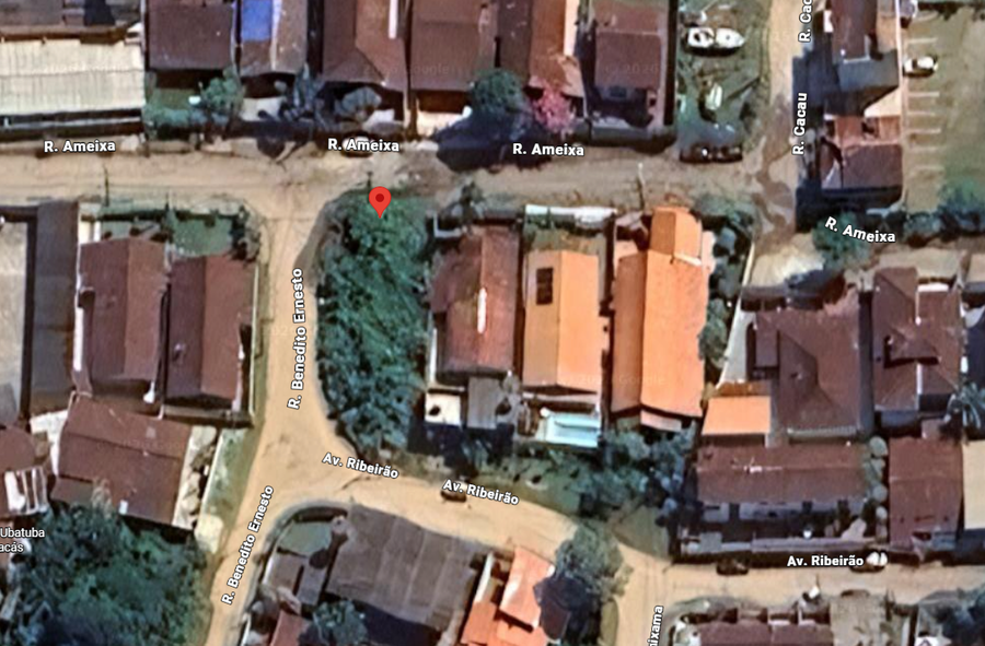 Terreno de 348,60 m² em Lázaro