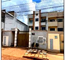 Apartamento com 2 quartos, varanda e vaga