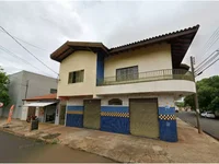 Imóvel misto com 65m² construídos