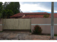 Casa com 3 quartos e 2 banheiros em Coxim/MS