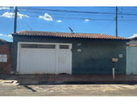Casa com 160,38m² construída, 174,38m² de terreno, ocupada