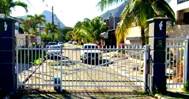 Casa em Condomínio 195 m² - Vargem Pequena - Rio de Janeiro