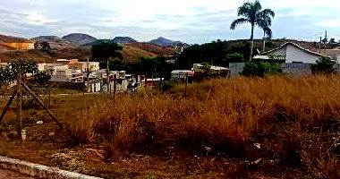 Terreno em Vila Paraíso com 220 m²