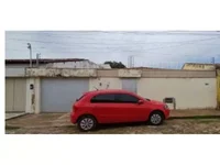 Casa com 129m² construída e terreno de 250m², imóvel