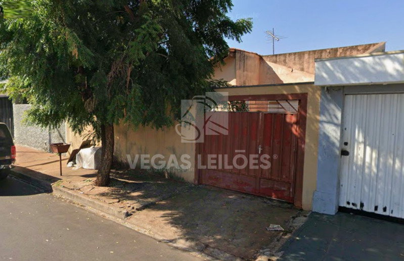 Casa em Quintino Facci II, 200m², 2 quartos, 1 banheiro